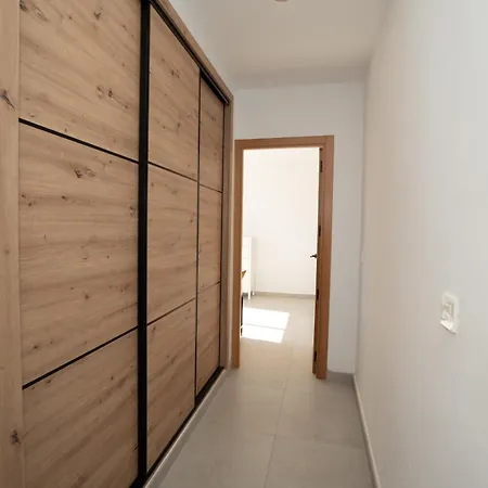 Almendros Nº5 Menyber