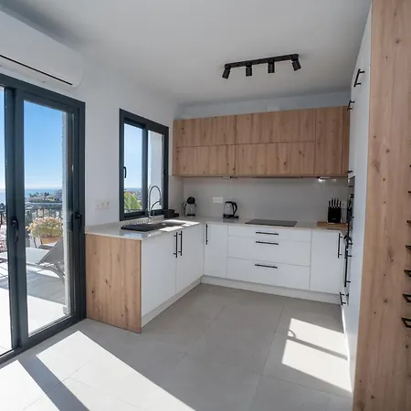 Almendros Nº5 Menyber Nerja