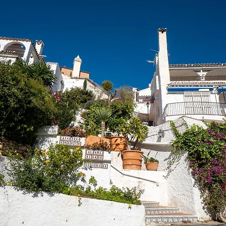 Almendros Nº5 Menyber Nerja