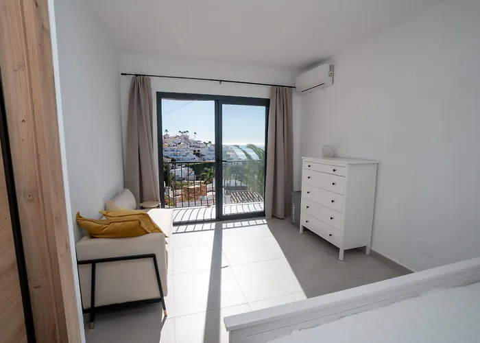 Almendros Nº5 Menyber Nerja