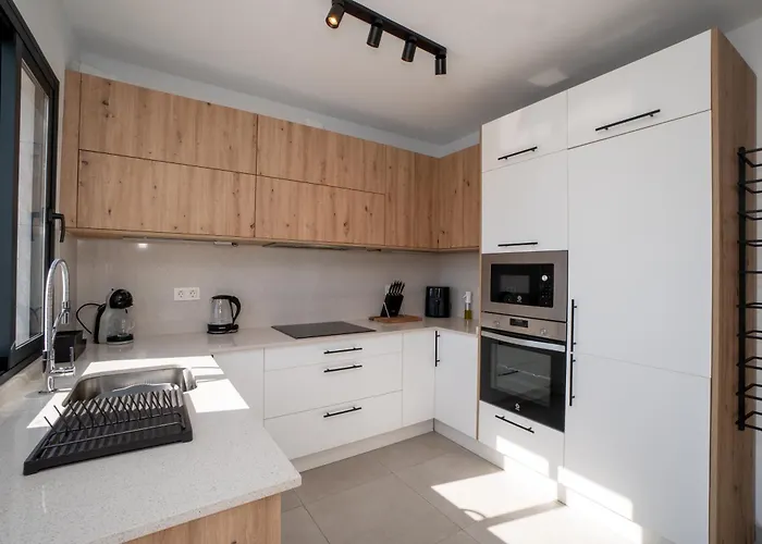 Almendros Nº5 Menyber * Nerja